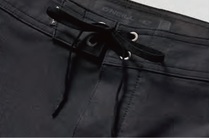 オニールのボードショーツ機能 フレックスドローコードでヒモがのびるので腰快適性120％UP