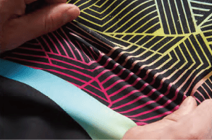 オニールのボードショーツ機能 ハイパーフリークストレッチで伸縮性が360度に130％アップし、水中でのパフォーマンスをさらに引き出します。